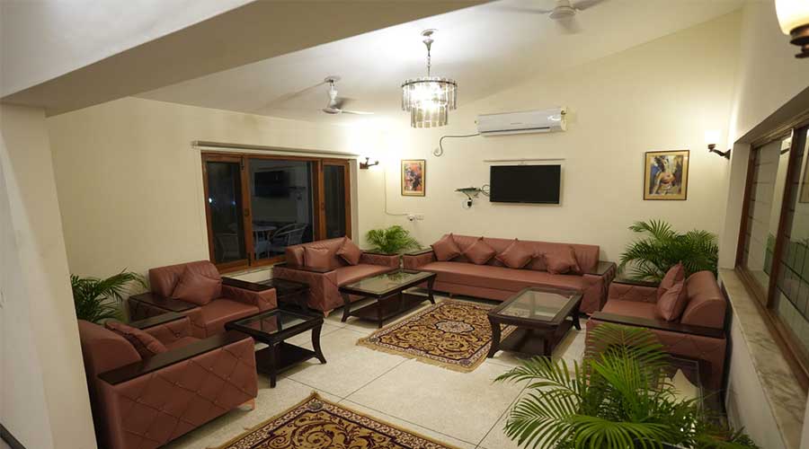 aroma-green-resorts-luxury-farmhouse-4