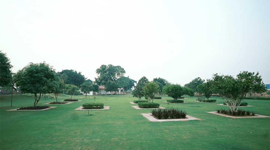 aroma-green-resorts-luxury-farmhouse-7